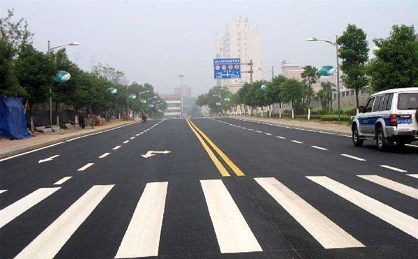 霍尔果斯标线涂料在霍尔果斯环氧地坪项目中的选择与应用